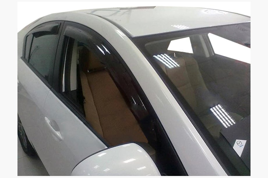 Mazda 3 2009-2013 Windabweiser SD (4 Stk, SIM) Image