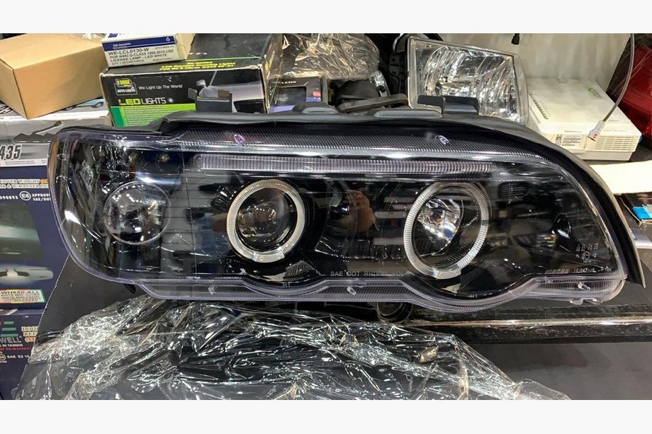 BMW X5 E53 1999–2006 Frontscheinwerfer Set (2 Stk, dunkel) Image