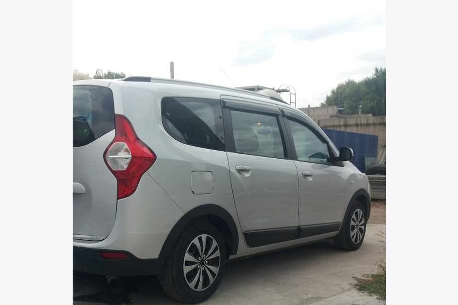 Renault Lodgy 2013-2022 Radlaufverbreiterungen (4 Stk, schwarz) Image