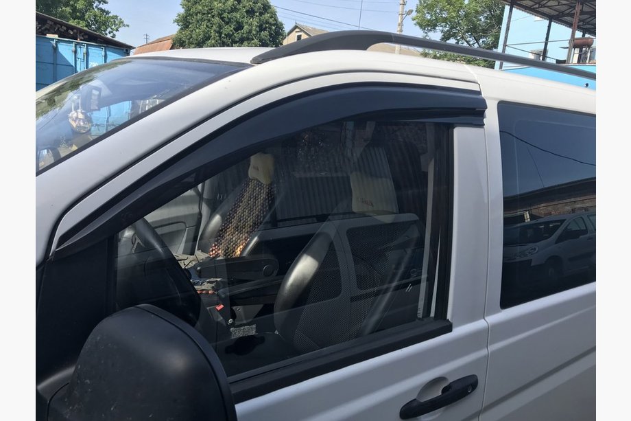 Mercedes Vito W639 2004-2014 Windabweiser (2 Stk., Sunplex Sport) Foto 1