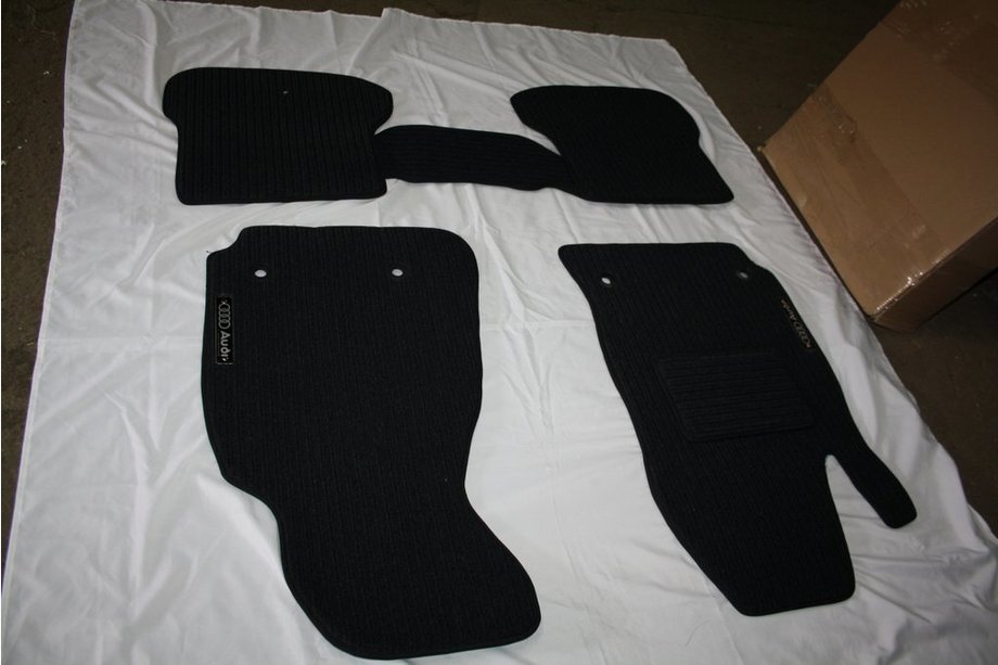 Audi A3 2003-2012 Textil Fußmatten (Corona) Image