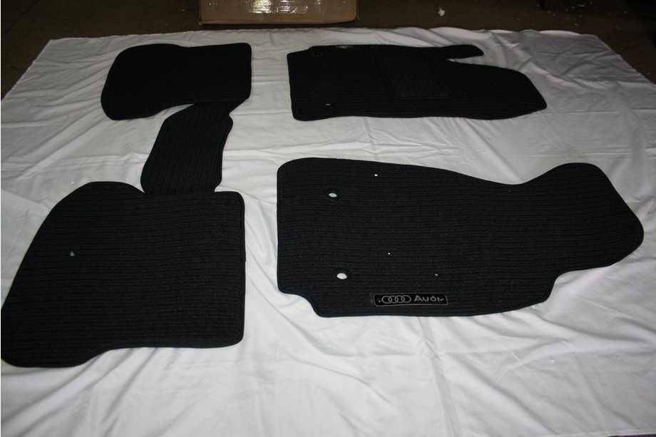 Audi A6 C7 2011-2017 Textil Fußmatten (Corona) Image