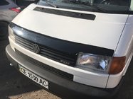 Volkswagen T4 Caravelle/Multivan 1990–2003 Motorhaubenschutz FLY (rechteckige Scheinwerfer) Foto 2