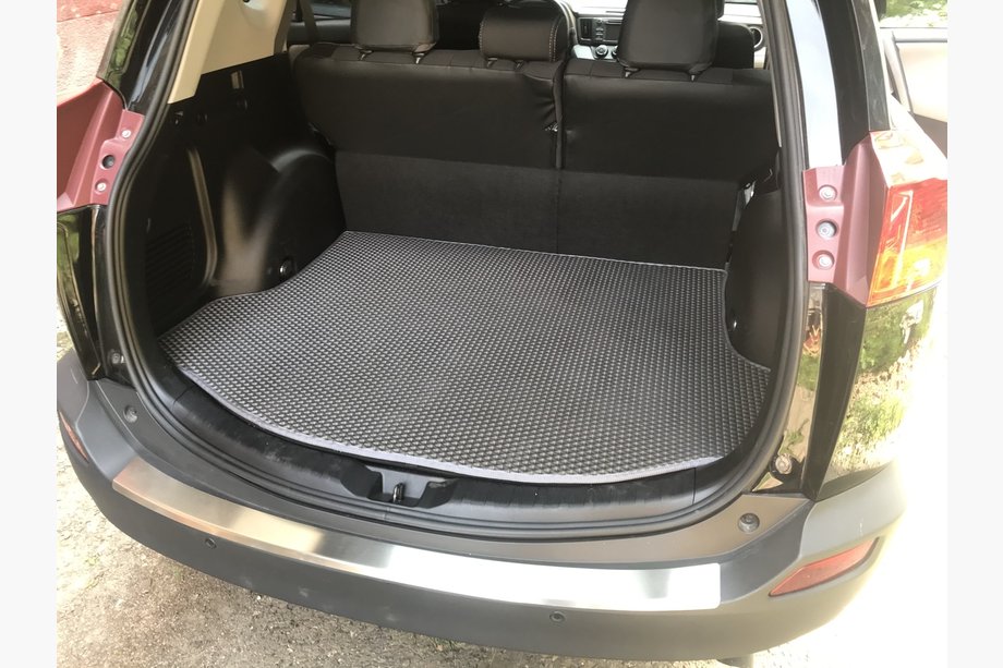 Toyota Rav 4 2013-2018 Kofferraummatte mit Reserveradmulde (EVA, Schwarz) Image