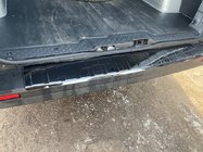 Renault Trafic 2015- Heckstoßstangenabdeckung Schwarz Chrom (Edelstahl) Foto 2