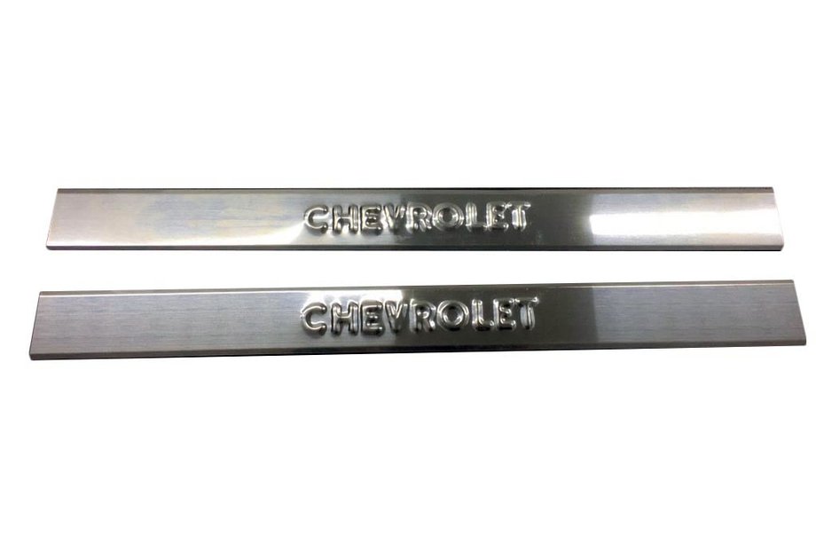 Chevrolet Niva 1998-2020 Einstiegsleisten Carmos (2 Stk., Edelstahl) Image