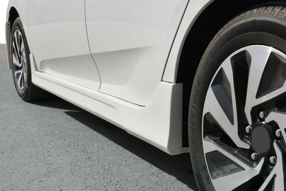 Honda Civic Sedan X 2016-2021 Seitenschweller (grundiert zum Lackieren) Image