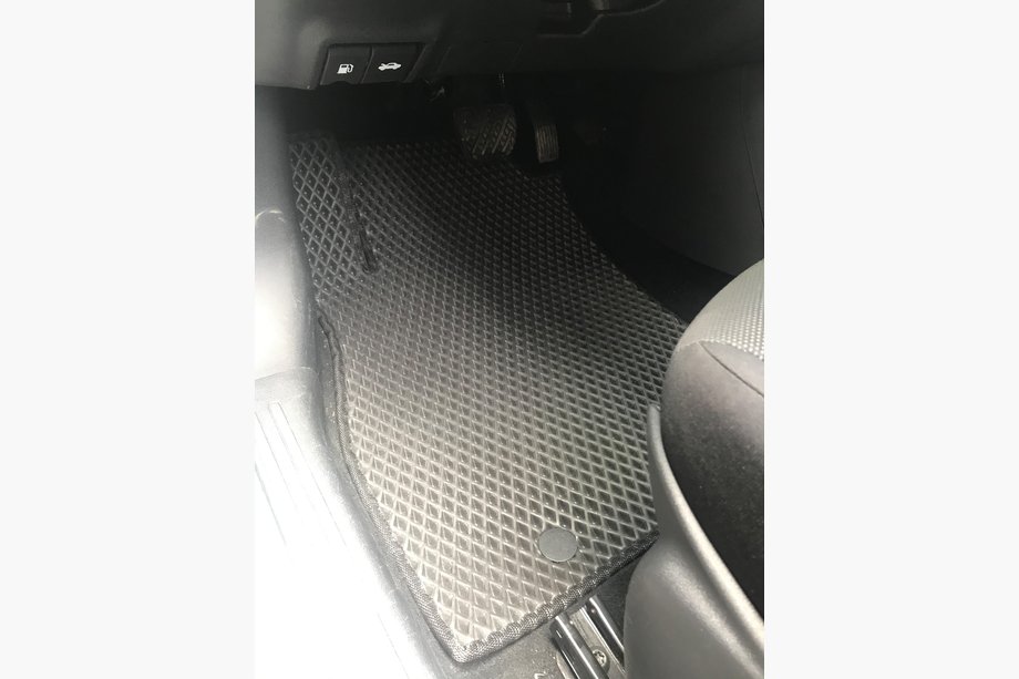 Nissan Juke 2010-2019 EVA Fußmatten (schwarz) Image