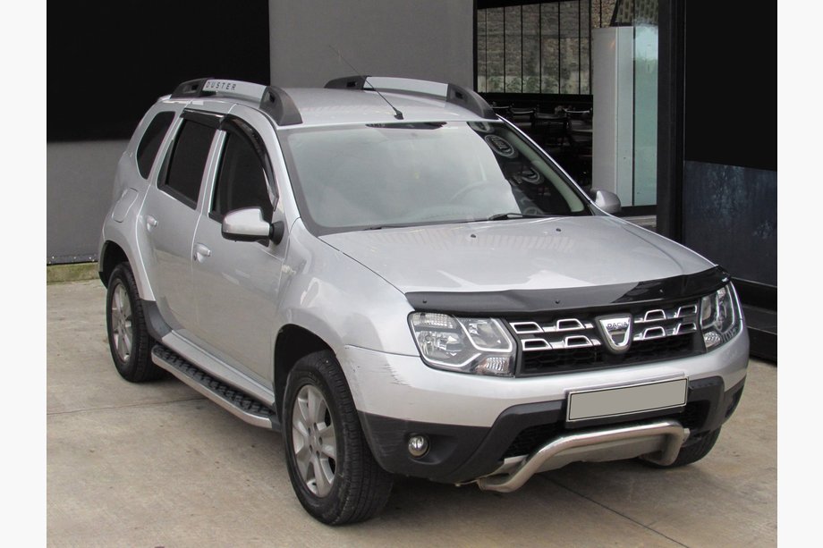 Dacia Duster 2008-2018 Motorhaubenschutz EuroCap Foto 1