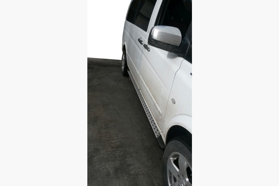 Mercedes Viano 2004-2014 Seitenschweller DOT-Line (2 Stk., Alu) Image