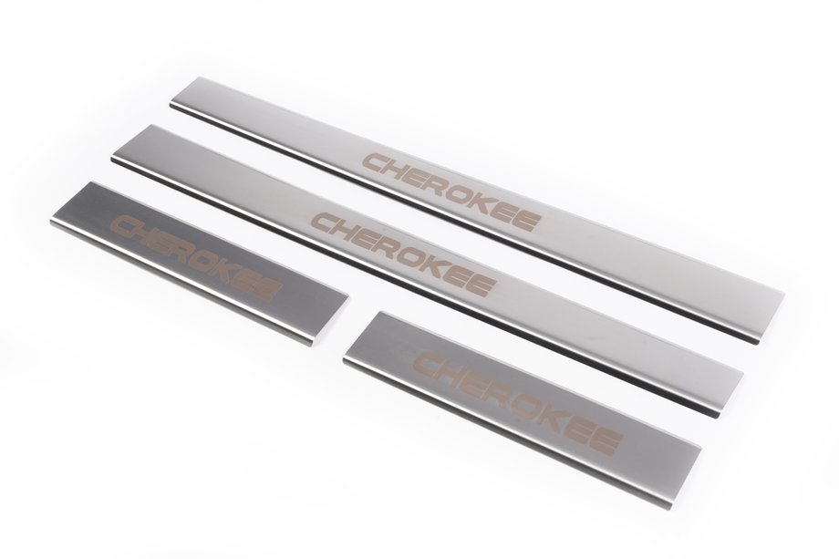 Jeep Cherokee/Liberty 2007-2013 Einstiegsleisten Carmos V1 (4 Stk, Edelstahl) Image
