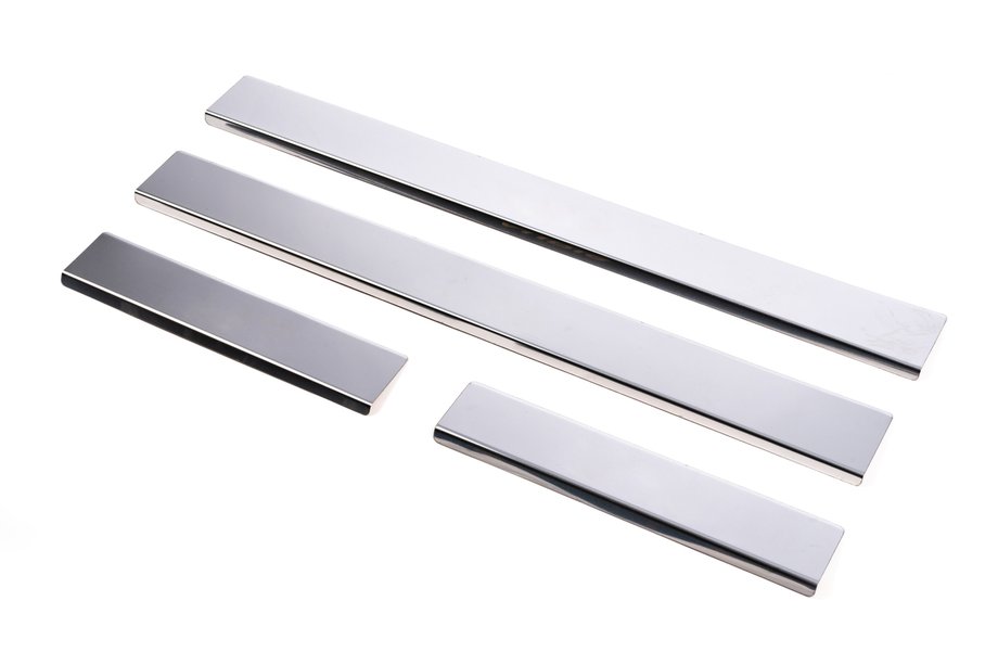 Toyota Auris 2007-2012 Einstiegsleisten Carmos (4 Stk, Edelstahl) Image