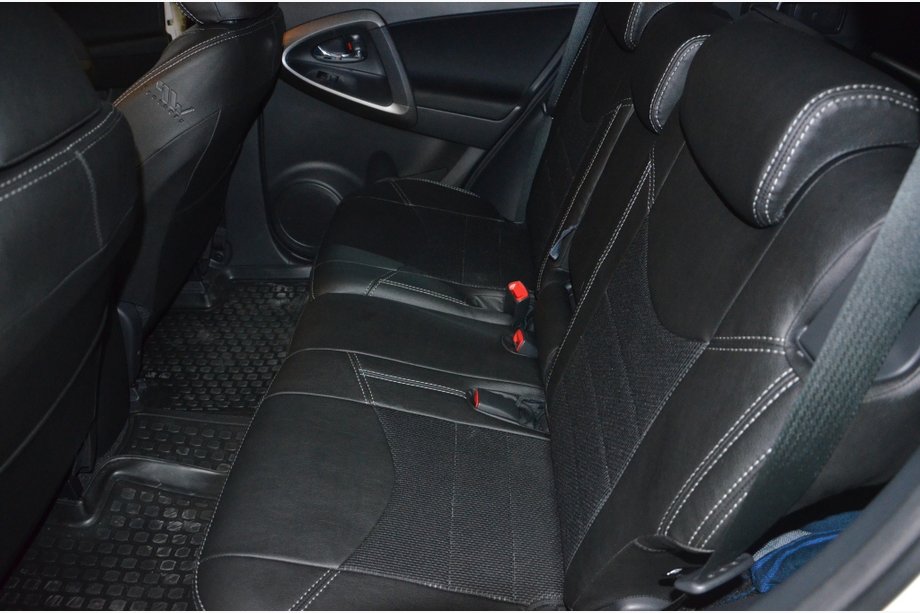 Toyota Rav 4 2006-2013 Autositzbezüge SoyuzAuto Dynamic Image