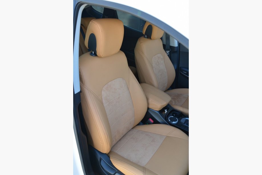 Hyundai Santa Fe 3 2012-2018 Autositzbezüge SoyuzAuto Leder-Optik Image