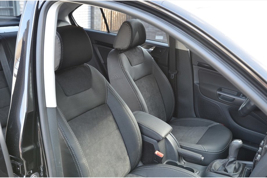 Skoda Octavia II A5 2006-2010 Autositzbezüge SoyuzAuto Leder-Optik Image