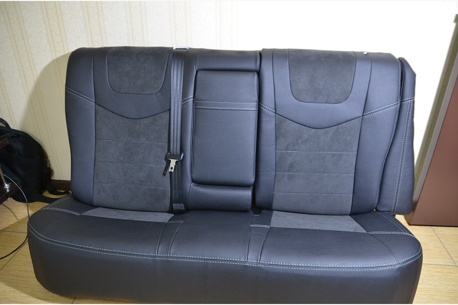 Toyota Prius 2009-2015 Autositzbezüge SoyuzAuto Leder-Style Image