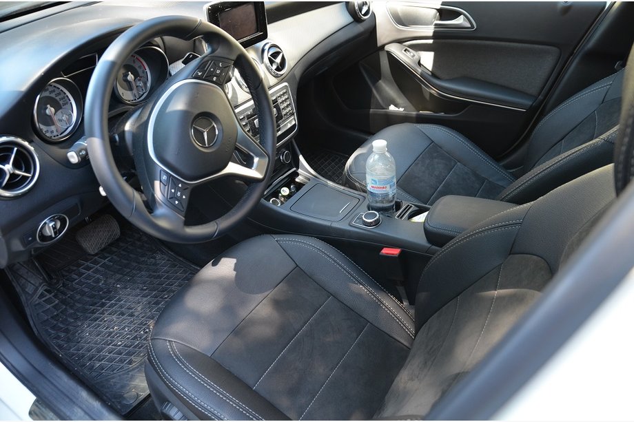 Mercedes GLA X156 2014-2019 Sitzbezüge SoyuzAuto Leather Style Image