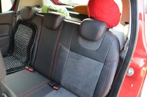 Renault Sandero 2013-2022 Autositzbezüge SoyuzAuto Leather Style Foto 3