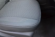 Ford Kuga/Escape 2013-2019 Autositzbezüge (Stoff↗Kunstleder, Premium) Foto 5