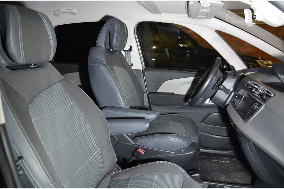 Citroen C-4 Picasso 2013–2022 Autositzbezüge SoyuzAuto Premium Image