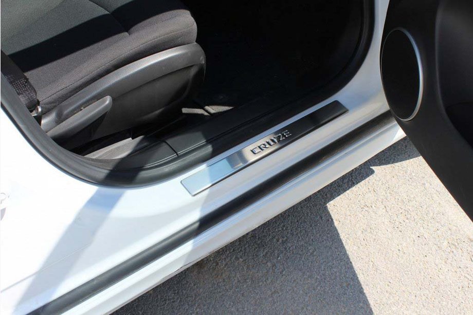 Chevrolet Cruze 2009–2015 Einstiegsleisten Abdeckung (4 Stk, OmsaLine) Foto 2