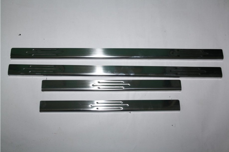Chevrolet Lacetti 2003-2024 Einstiegsleisten Schmal (4 Stk, Edelstahl) Image