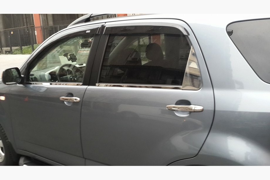 Daihatsu Terios 2006-2017 Abdeckung für Windabweiser (2 Stk, Edelstahl) Image