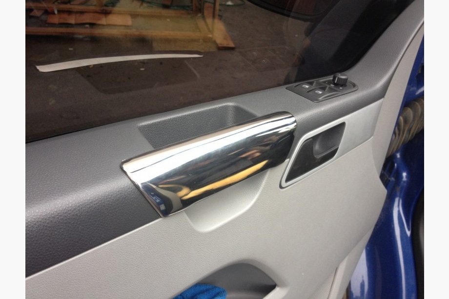 Volkswagen T5 Transporter 2003-2010 Armlehnen Abdeckungen (2 Stk, Edelstahl) Image