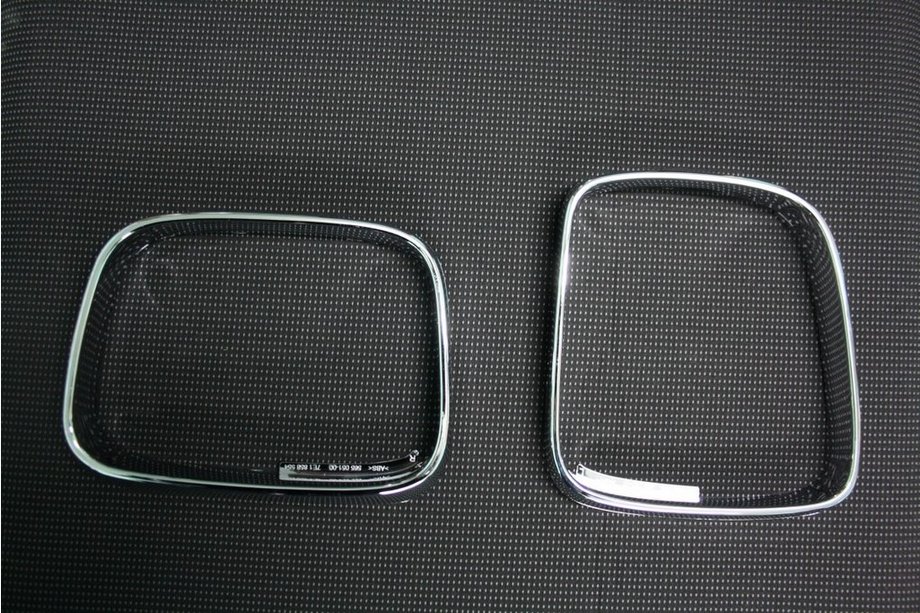 Volkswagen T5 Multivan 2003–2010 Spiegelumrandungen (2 Stk, Kunststoff) Image