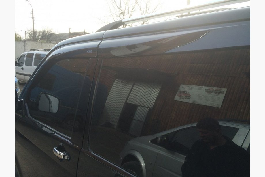 Volkswagen T6 2015-2024 Windabweiser (4 Stk., Sunplex Sport) Foto 5