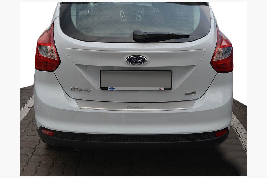 Ford Focus III 2011-2017 Heckstoßstangenschutz mit Kante Natanika (Edelstahl) 2011-2018, Kombi Image