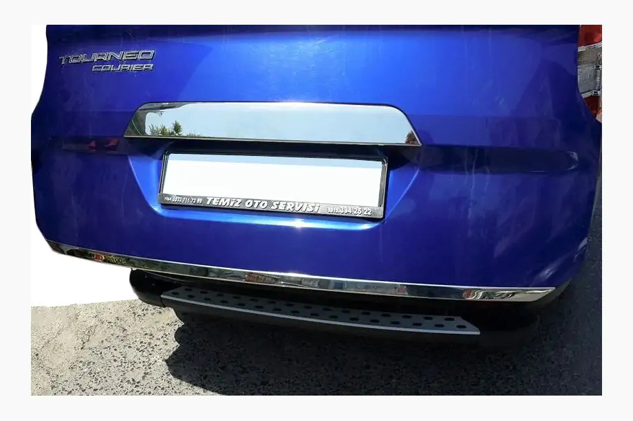 Ford Courier 2014-2023 Kofferraumleiste Edelstahl Image