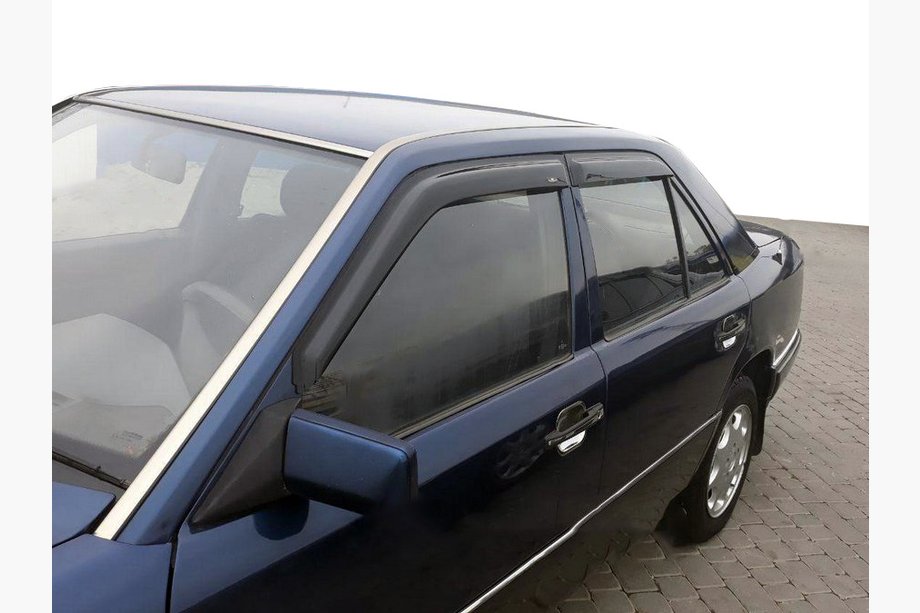 Mercedes E-class W124 1984–1997 Windabweiser SD (4 Stk, Heko) Image