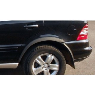Radlaufverbreiterungen (4 Stk, Schwarz Metall) Mercedes ML W163 1997-2005 Foto 1