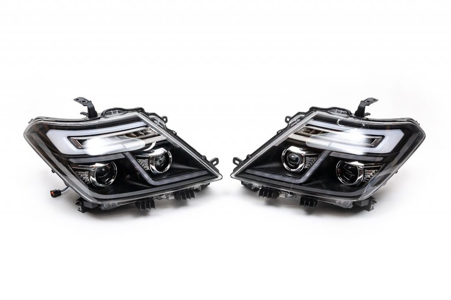 Nissan Patrol Y62 2010-2024 Frontscheinwerfer 2010-2020 (2 Linsen) Image