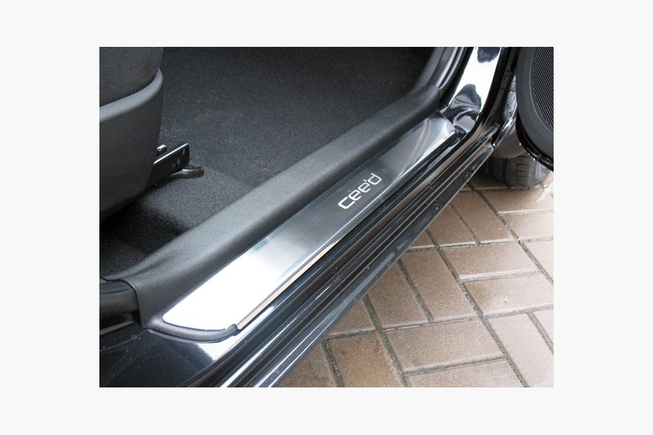 Kia Ceed 2007-2012 Einstiegsleisten Abdeckungen Nataniko (4 Stk., Edelstahl) Image