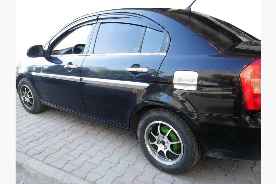 Hyundai Accent 2006-2010 Fensterzierleisten außen Edelstahl (4 Stk) Image