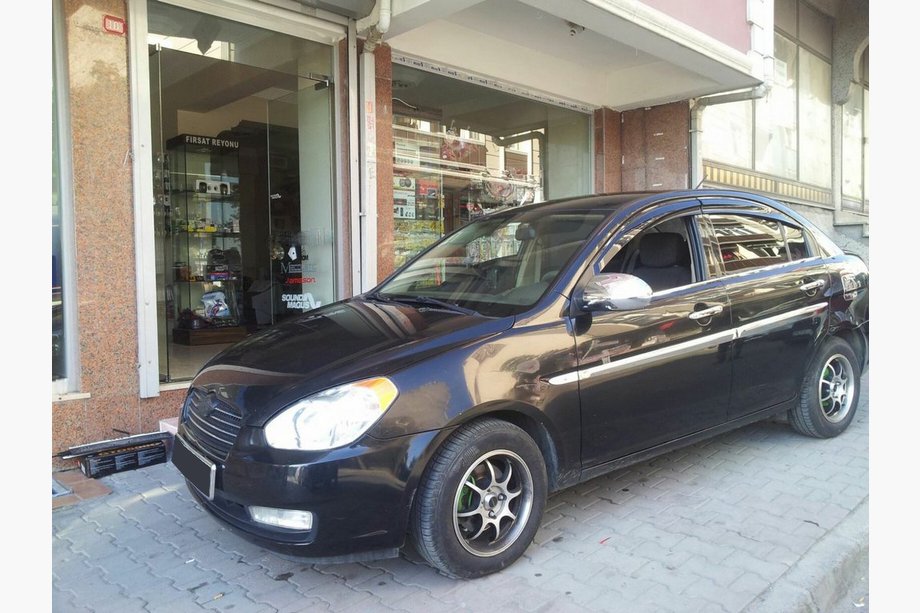 Hyundai Accent 2006-2010 Fensterzierleisten außen Edelstahl (4 Stk) OmsaLine - Italienischer Edelstahl Foto 2