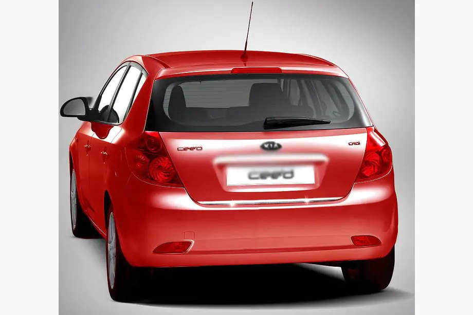 Kia Ceed 2007-2012 Kofferraumleiste (HB, Edelstahl) Image