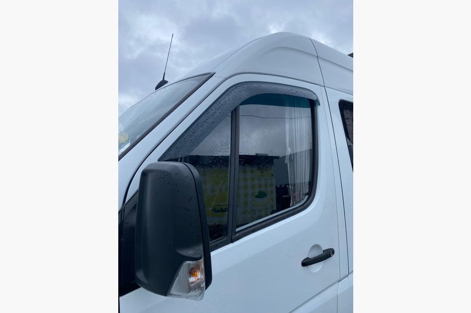 Mercedes Sprinter W906 2006–2018 Windabweiser zum Kleben (2 Stk, ANV) Image