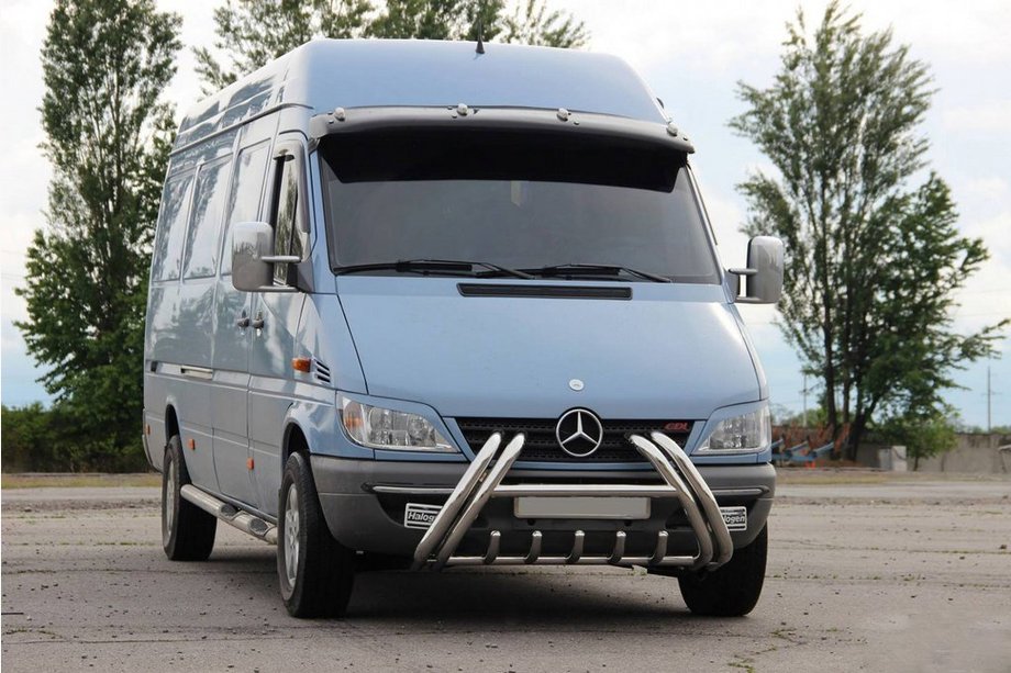 Mercedes Sprinter W901/902/903/904/905 1995–2006 Kelebek WT011 Edelstahl-Frontbügel (Bullbar) Image