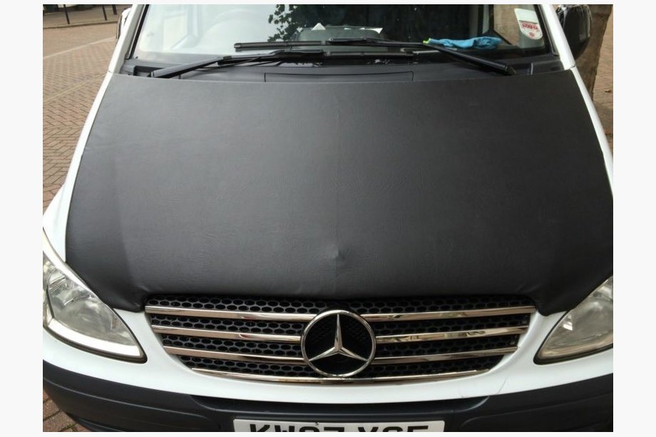 Mercedes Vito W639 2004-2014 Motorhaubenschutzhülle (Kunstleder) Foto 1