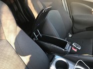 Nissan Juke 2010-2019 Armlehne Foto 2