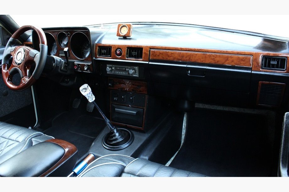 GAZ-24 1970-1992 Armaturenbrett Abdeckungen (Hartman) Aluminium Image