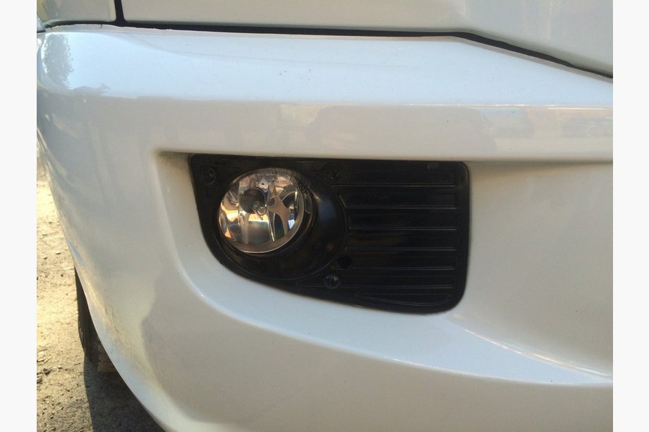 Volkswagen Crafter 2006-2016 Nebelscheinwerfer (mit LED Lampe) Foto 1