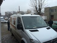 Mercedes Sprinter W906 2006–2018 Dachreling Shark (schwarze Fuesse) Foto 3