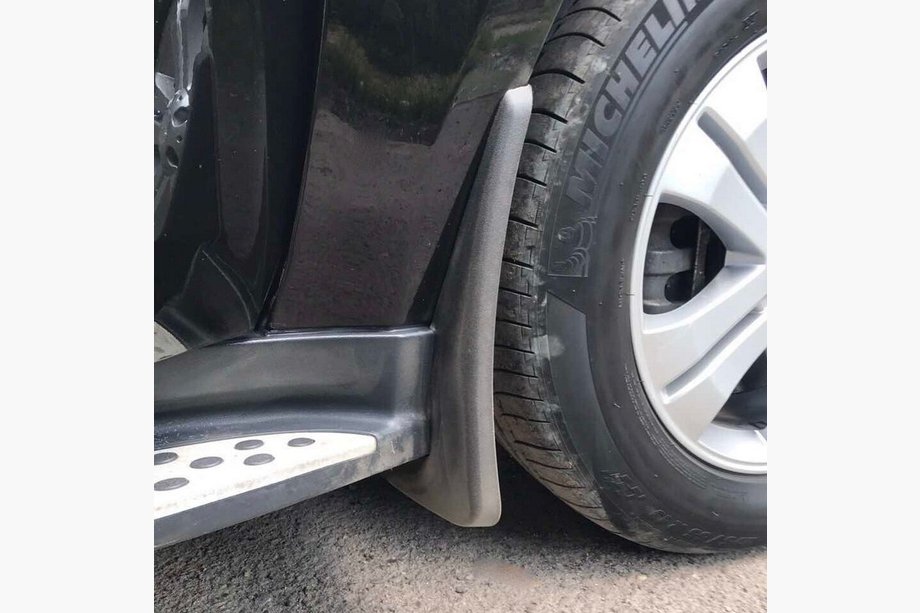 Mercedes GL class X164 2006-2012 Premium Schmutzfänger (4 Stk) Image