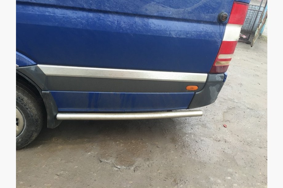 Mercedes Sprinter W907/W910 2018- Seitliche Rohre hinter dem Hinterrad (2 Stk., Edelstahl) Mittlerer Radstand, 70mm Foto 6