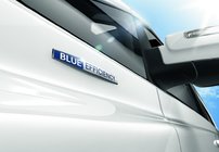 Mercedes GLA X156 2014-2019 Emblem Blue Efficiency Foto 1