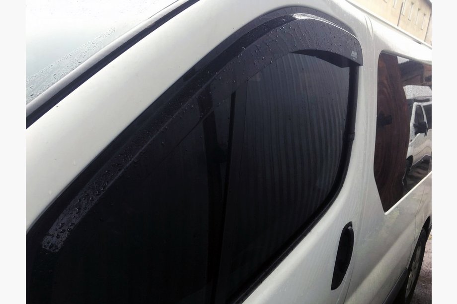 Opel Vivaro 2001–2015 Windabweiser (2 Stk, DDU) Image